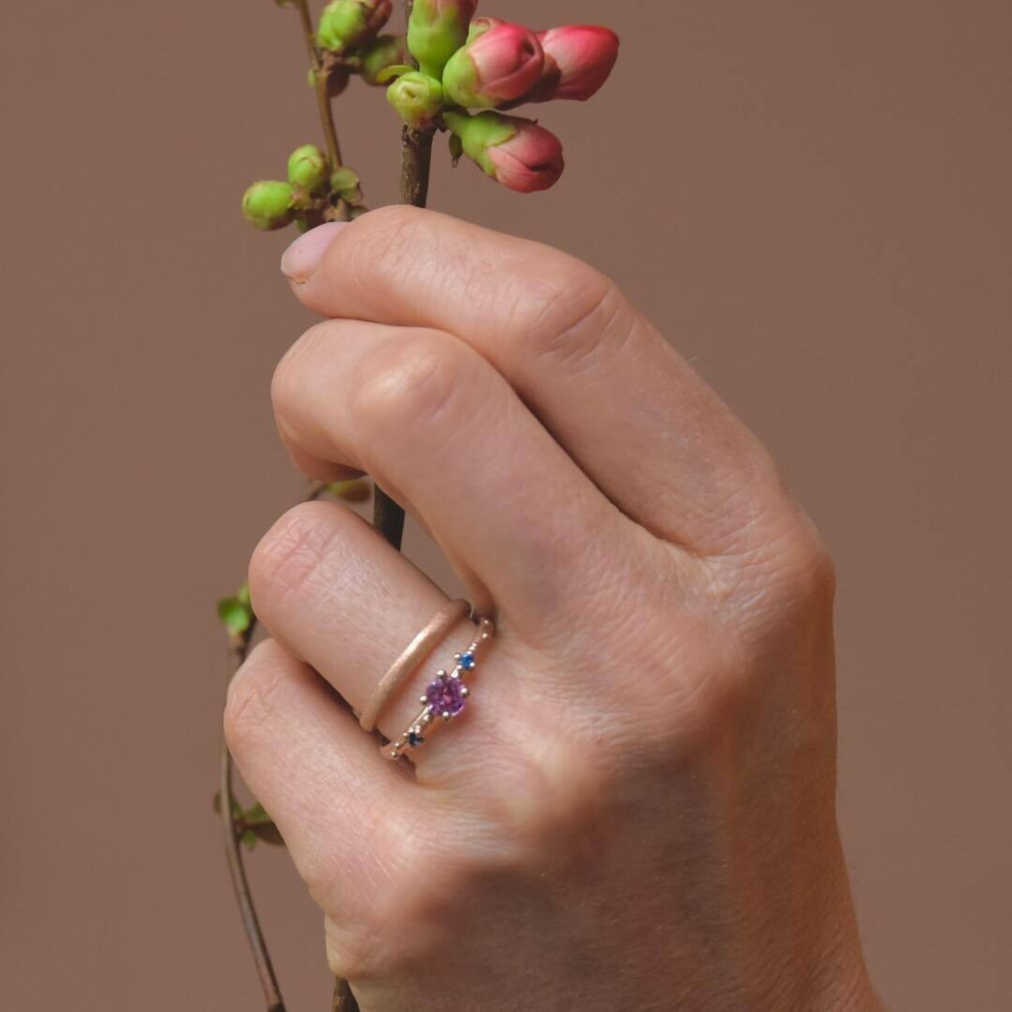 Shine Bague "Pink" en or avec saphirs