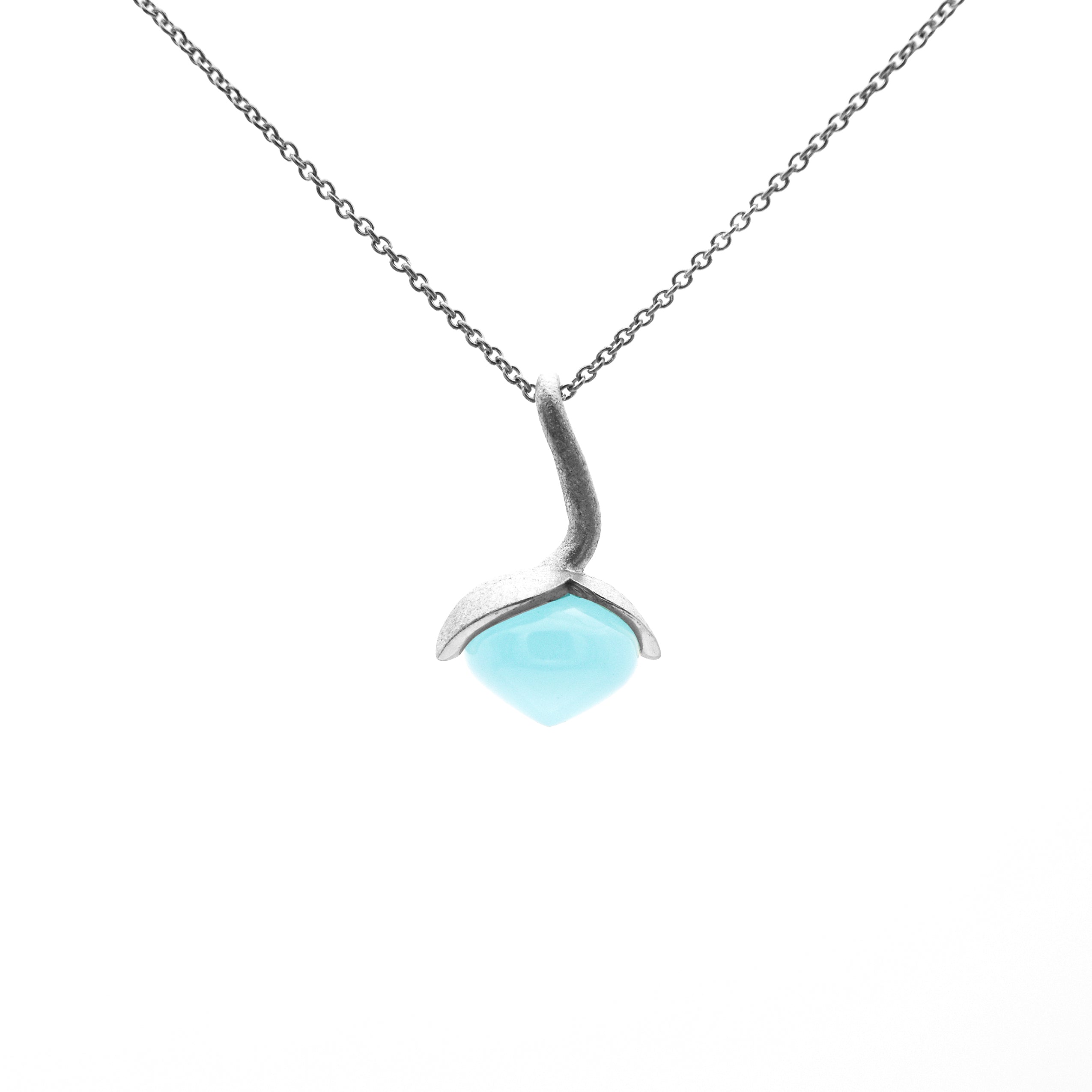 Dolce hängsmycke "medium" med kalcedon rec. 925/-