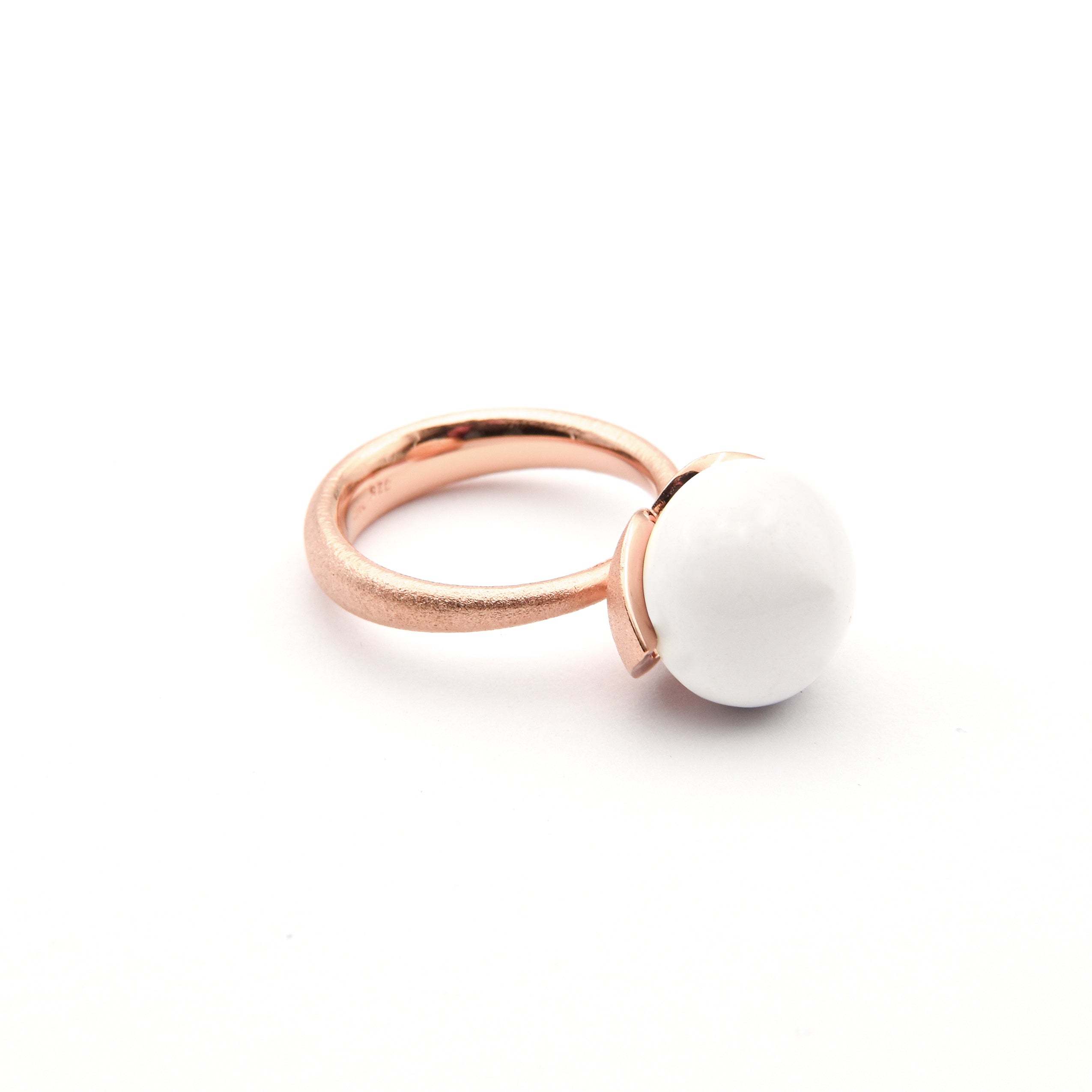 Dolce Bague "big" avec cacholong 925/-