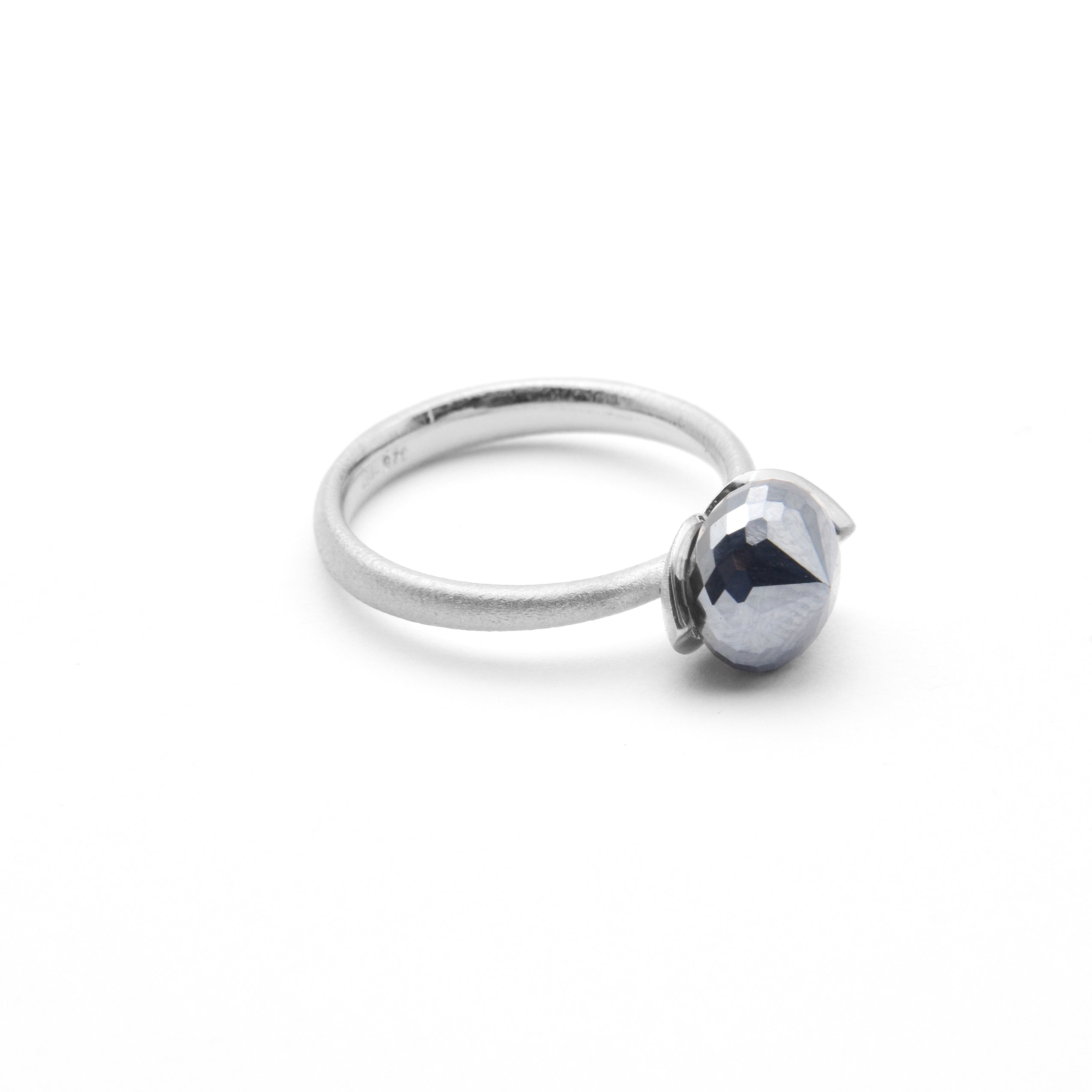 Dolce Ring "smal" mit Hämatit rec. 925/-