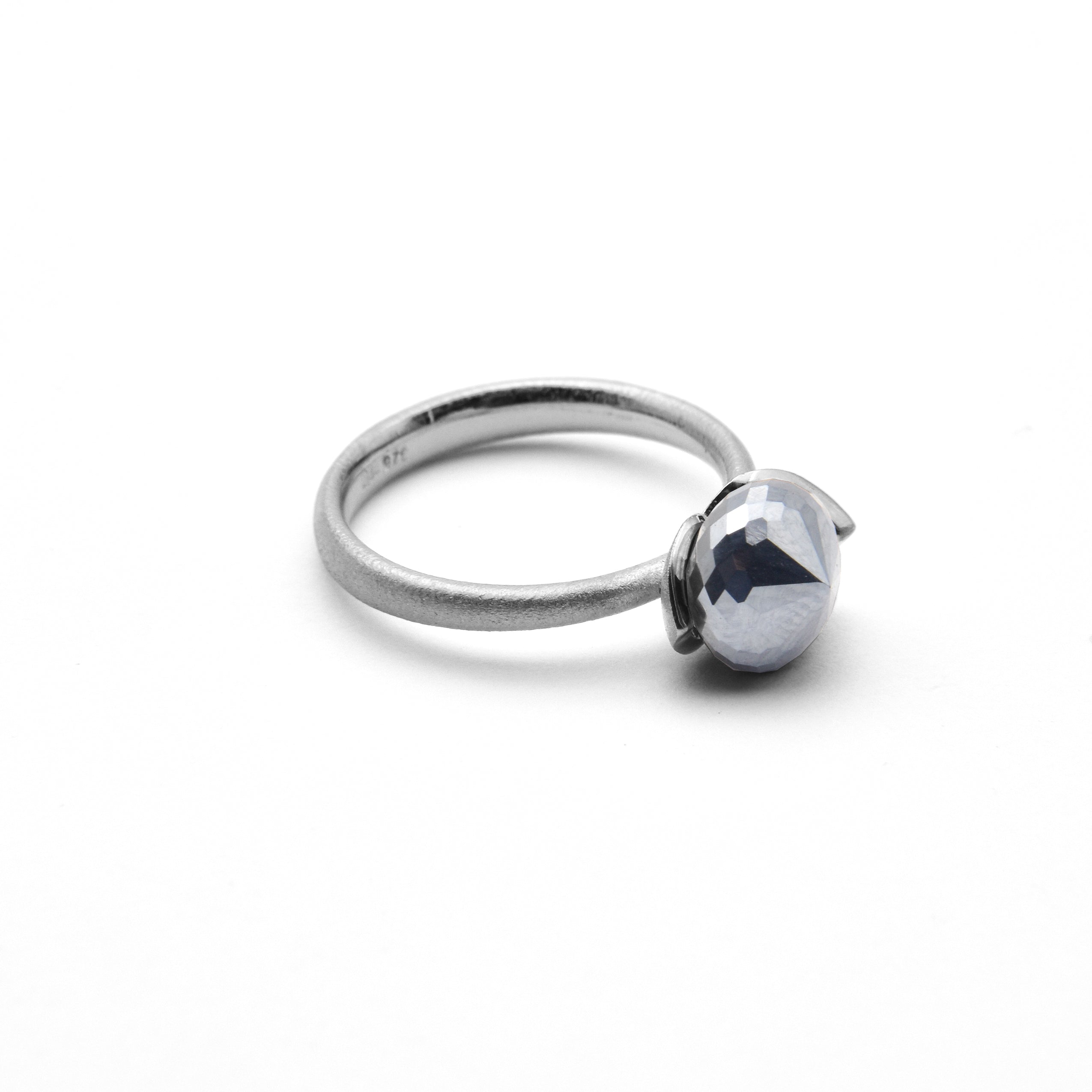 Dolce Ring "smal" mit Hämatit rec. 925/-