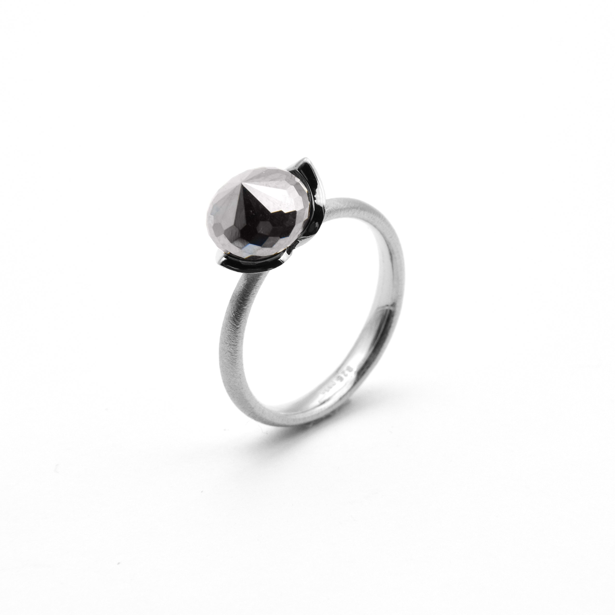 Dolce Ring "smal" mit Hämatit rec. 925/-