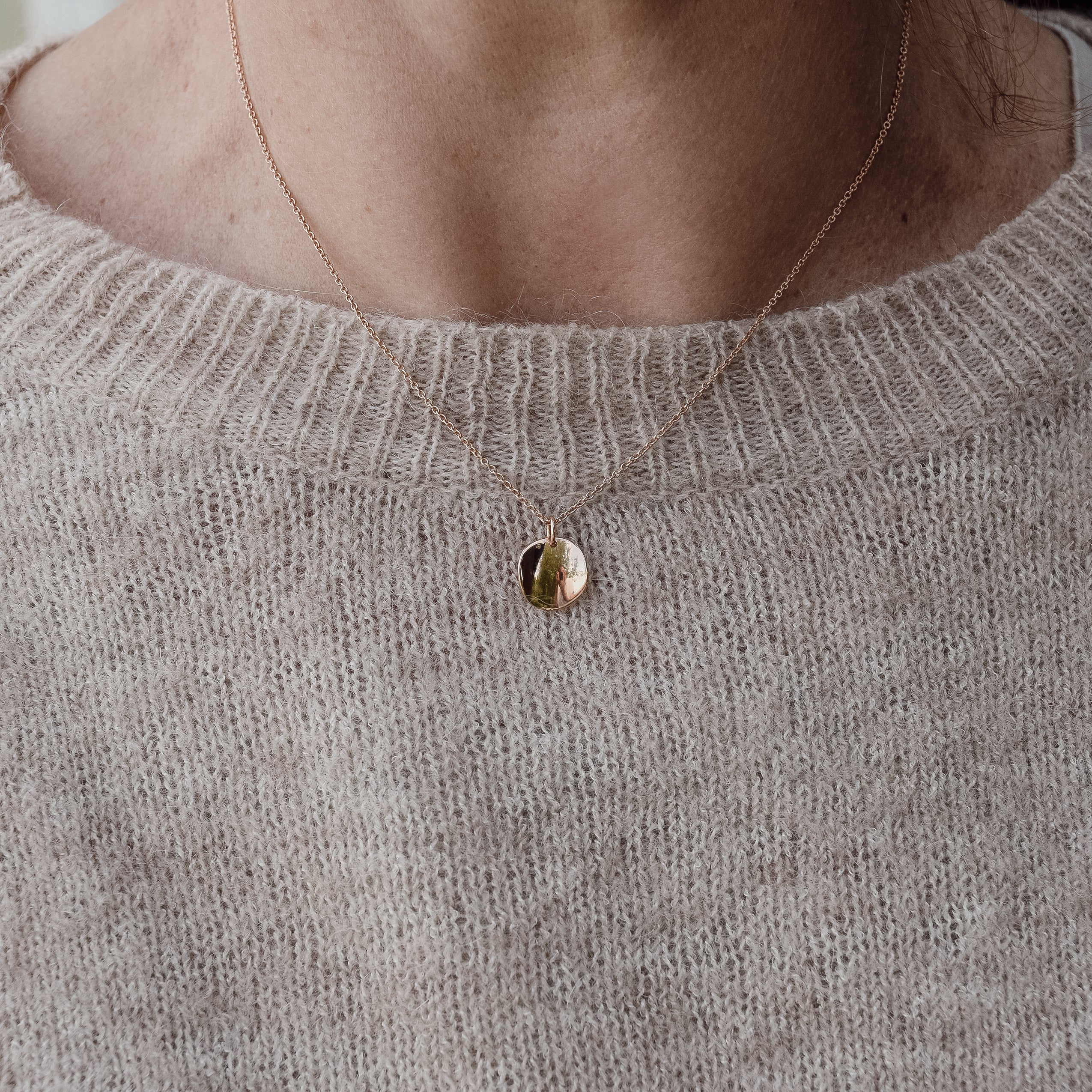 Lukket vedhæng "cirkel mini" 925/-