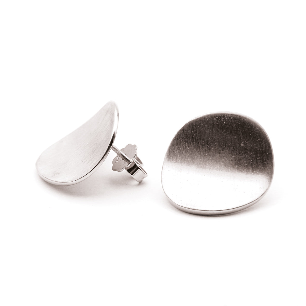 Gesloten oorbellen "medium " 925/-