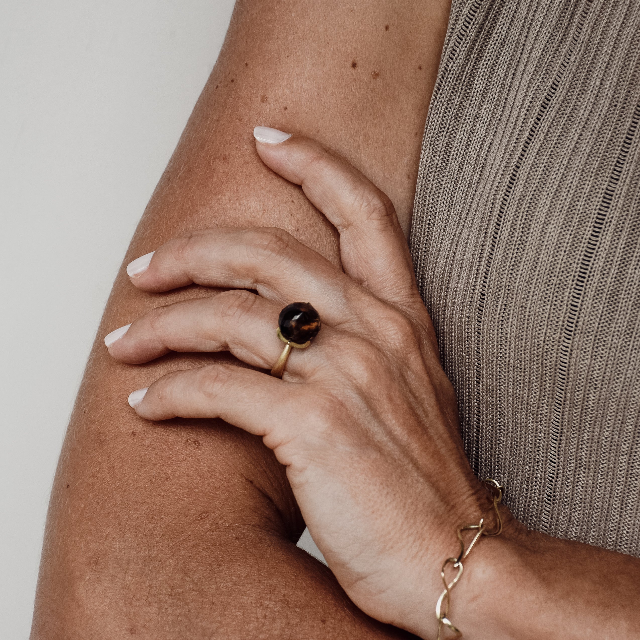 Dolce ring "big" with smoky quartz 925/-