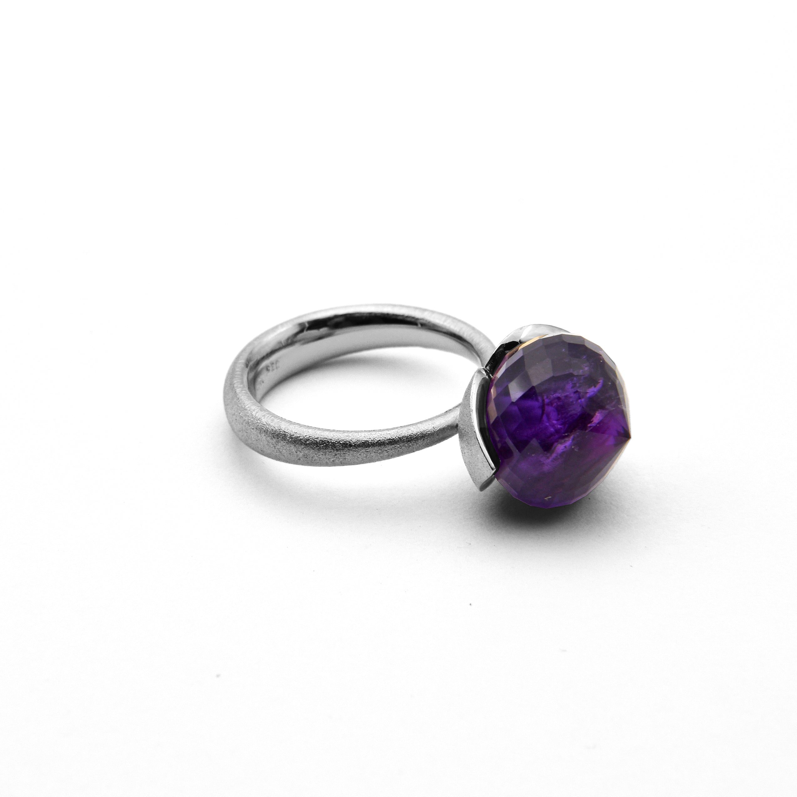 Dolce ring "big" with amethyst 925/-