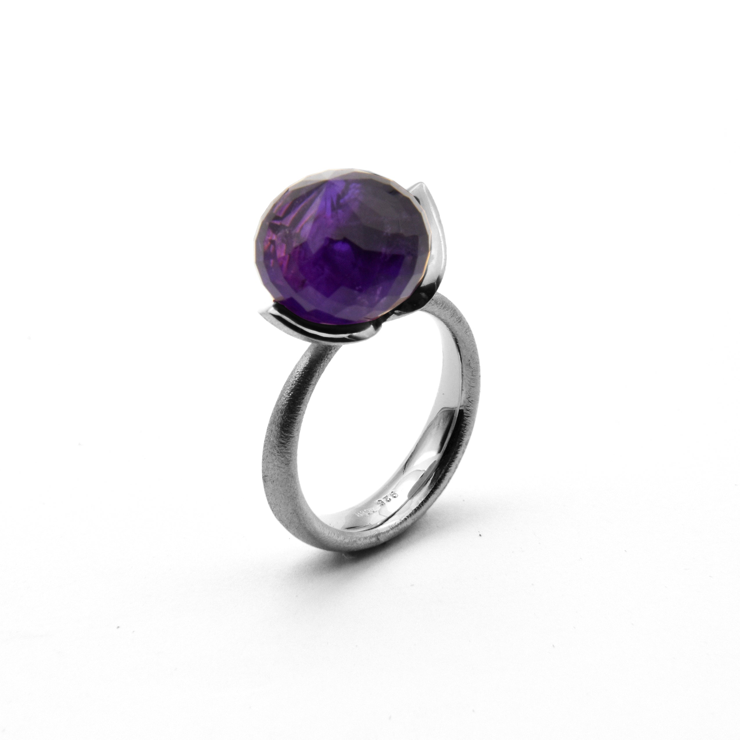 Anello Dolce "grande" con ametista 925/-