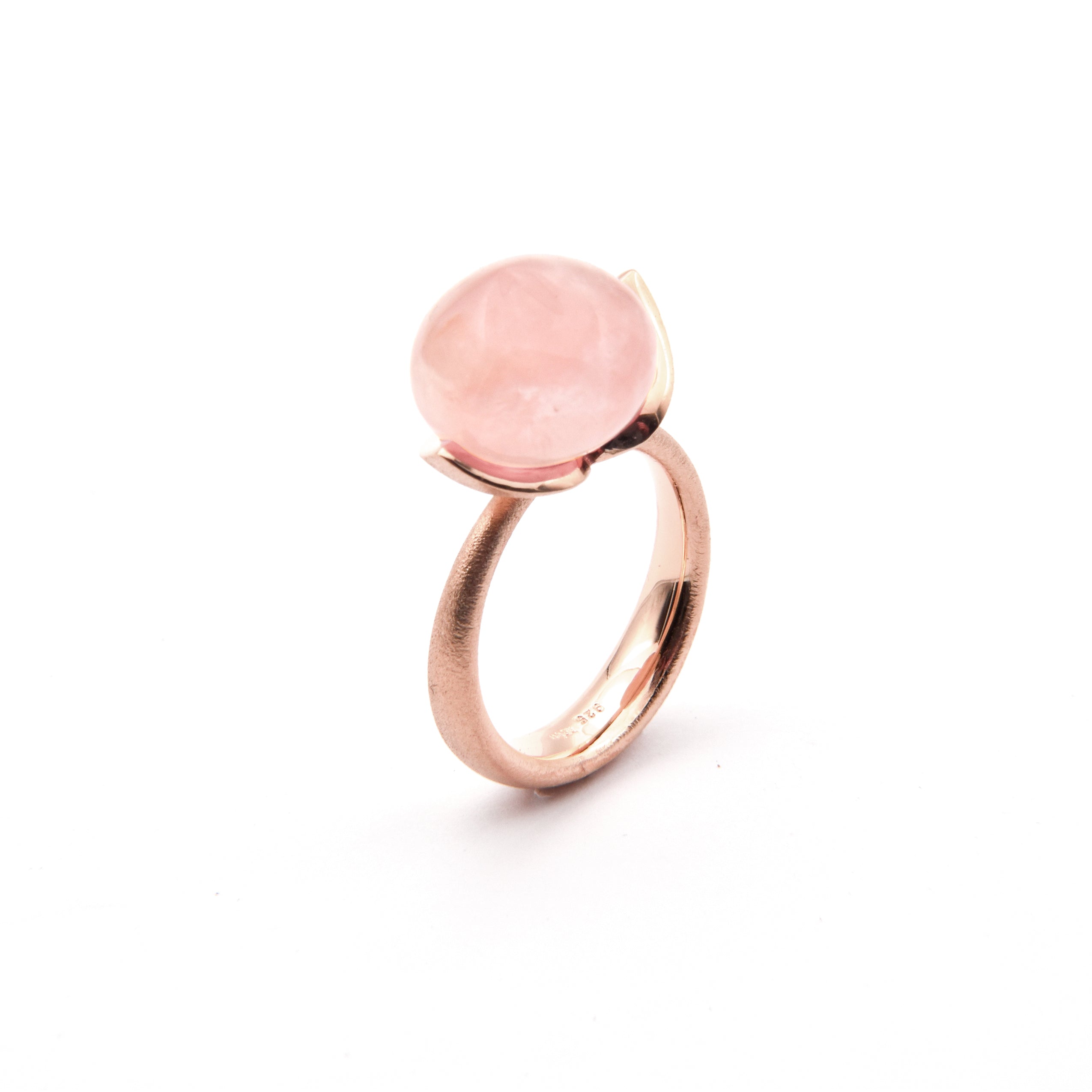 Dolce-ring "stor" med rosenkvarts 925/-.