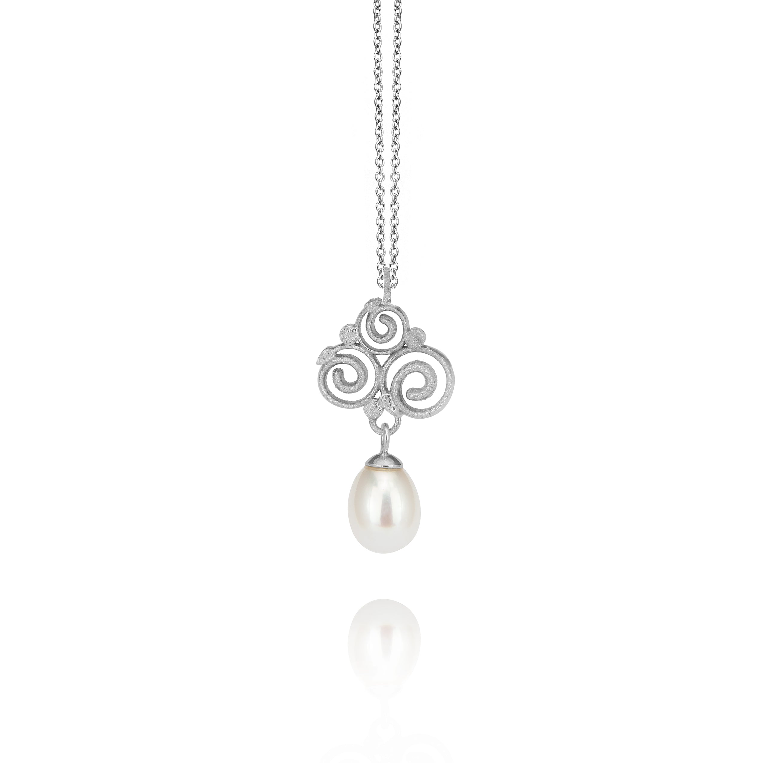 Grace pendant 925/- with pearl teardrop