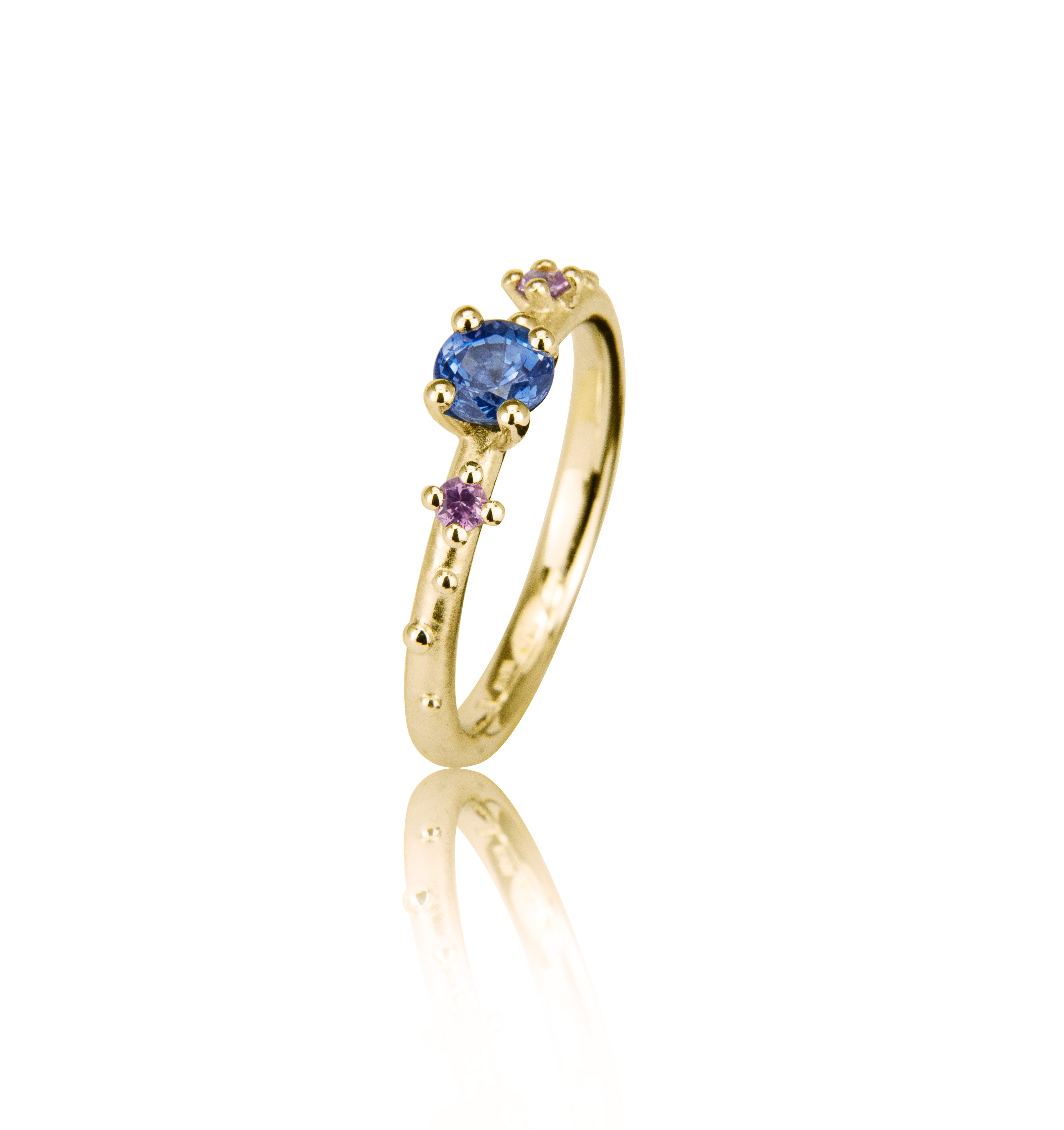 Shine-ring "Blue" i gull med safirer
